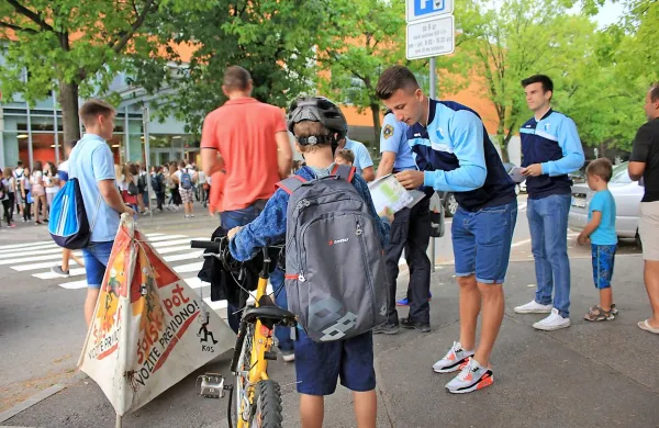 Največjo odgovornost za pripravo otrok na udeležbo v prometu 
imajo starši. 