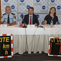 Občinam so včeraj podelili 24 novih prikazovalnikov hitrosti.