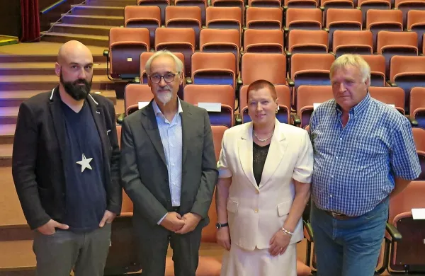 Letošnji nagrajenci (od leve proti desni): Simon Kastelic, Janko 
Kastelic, Olga Knez in Ludvik Husu. 