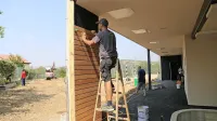 Prizidek k vrtcu ni le lep, ampak naj bi bil tudi energetsko varčen. Grajen je namreč kot pasivna 
hiša.