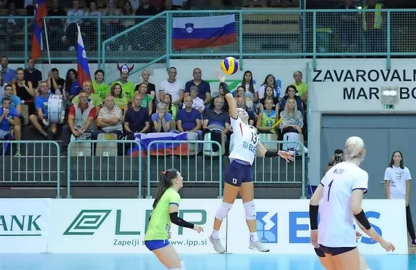 Slovenske odbojkarice so še drugič morale priznati premoč 
Belgijkam. 