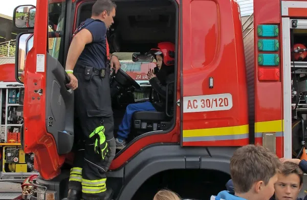 Ob ugodnem vremenu bo v soboto po središču severne Primorske zagotovo mogoče videti veliko podobnih prizorov.