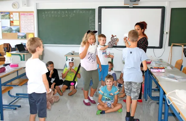 Najmlajši bodo na  zaključnem nastopu v angleškem jeziku predstavili živali iz džungle.