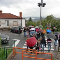 V Jel&scaron;anah krajani protestno ustavili promet