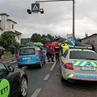 V Jel&scaron;anah krajani protestno ustavili promet
