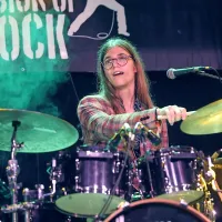Iz Taverne je odmeval rock