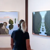 Metka Krašovec žal ni dočakala razstave v Ajdovščini. V galeriji so se ji poklonili tudi tako, da so njenim slikam odmerili največ prostora.  
