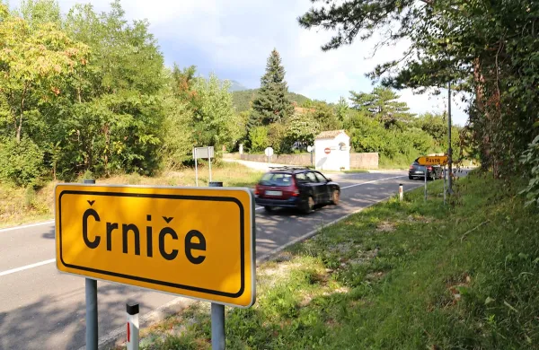 V Črničah se je v torek dopoldne zgodila družinska tragedija.