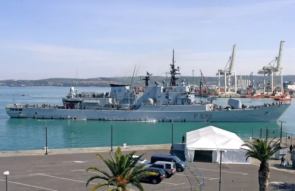 Viri pri zvezi Nato so pojasnili, da bo Luka Koper sodelovala v 
vojaški vaji zavezništva.