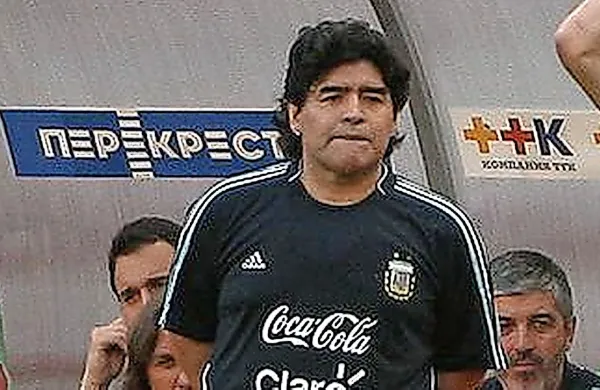 Legenda argentinskega nogometa Diego Maradona je novi glavni 
trener mehiškega kluba Dorados iz Sinaloe.