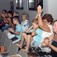 Koncert Na pomolu uspel tudi v premajhni dvorani