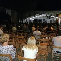 Tradicionalna prireditev  Vipavska trgatev se je začela s stand-up 
večerom.