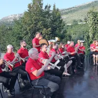 V Dolu imajo novo igri&scaron;če in večnamensko plo&scaron;čad