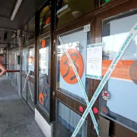 Furs zapečatil Pub 33