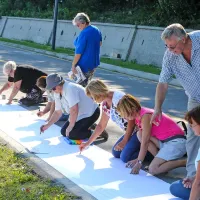 Obalo med Koprom in Izolo so zavzeli &scaron;olarji in dru&scaron;tva