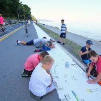 Obalo med Koprom in Izolo so zavzeli &scaron;olarji in dru&scaron;tva