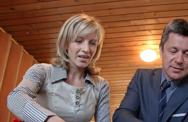 Patricija Može (levo)