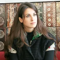 Lara Komar