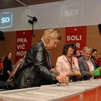 Skoraj soglasno za Židana