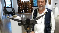  Edo Zanco je razstavo ArteFactus postavil v koprski palači Gravisi na domači Ulici OF.  