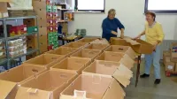 Karitas revnim pomaga predvsem v blagu, v prvi vrsti z živili.   