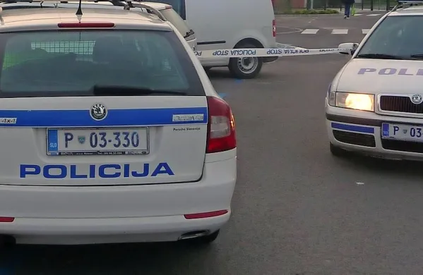 Policisti so v  noči na sredo in v noči na četrtek ustavljali vodiče 
prebežnikov, ki pa so se jim izmuznili (fotografija je simbolična).