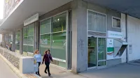 Banka Intesa Sanpaolo zapira poslovalnico