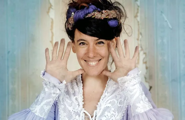 Kirsty Almeida jutri na koncertu v Novi Gorici