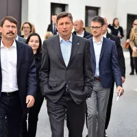 Janos Ader in Borut Pahor sta z obiskom kobariškega muzeja  
obeležila letošnjo 100. obletnico konca prve svetovne vojne