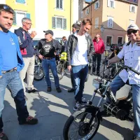 Ljubitelji Tomosovih motorjev so obkrožili Koper
