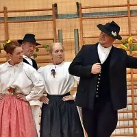 Primorce je   julija na prvem delu državnega srečanja v Beltincih 
zastopala Folklorna skupina KD Karla Štreklja Komen.