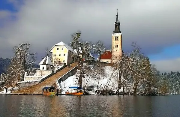 Slovenija med najbolj&scaron;imi popotni&scaron;kimi destinacijami Lonely Planeta