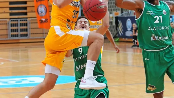 Zlatorog lahek trening za Primorsko