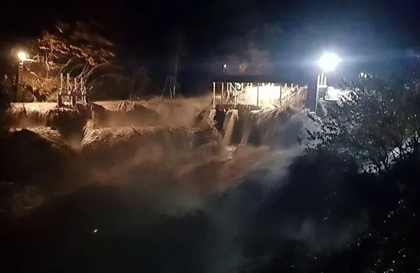 Vasici Dolina in Jelendol sta zaradi podorov odrezani od sveta.