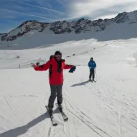 V italijanskem Val Senalesu lahko smučamo ali (v ozadju levo) 
tečemo na smučeh.