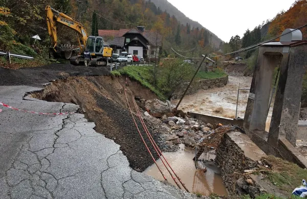 Narasla reka Tržiška Bistrica