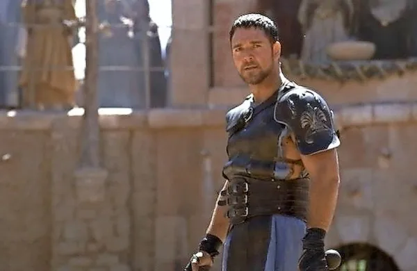 Po letih dogovarjanj je britanski režiser Ridley Scott po pisanju 
tujih medijev vendarle začel razvijati nadaljevanje s petimi oskarji 
nagrajenega filma Gladiator. 