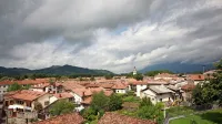 Večina se strinja, da so v Vipavi postavljeni temelji za razvoj,  zdaj 
pa občina potrebuje dodatnega zagona. V gospodarstvu,  na 
primer, pa v kmetijstvu in turizmu, kjer je skupaj z Občino 
Ajdovščina sprejela strategijo razvoja do leta 2030