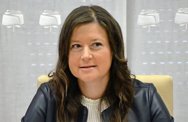 Elena Zavadlav Ušaj