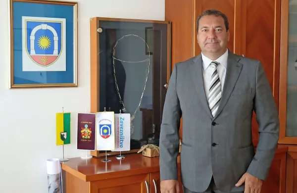 Marko Bandelli se je v komunikaciji že večkrat “spozabil v 
ostrini”.