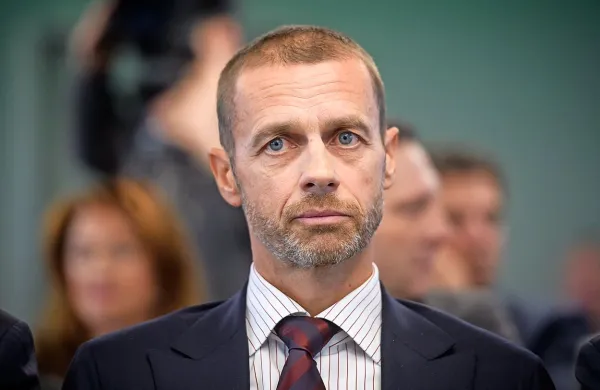  Aleksander Čeferin je edini kandidat za predsedniški stolček 
Evropske nogometne zveze na naslednjih volitvah, ki bodo 
februarja prihodnje leto.