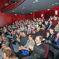 Bralci ob 71. rojstnem dnevu Primorskih novic na ogledu predstave Trio