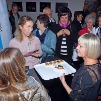 Bralci ob 71. rojstnem dnevu Primorskih novic na ogledu predstave Trio