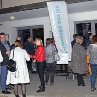 Bralci ob 71. rojstnem dnevu Primorskih novic na ogledu predstave Trio