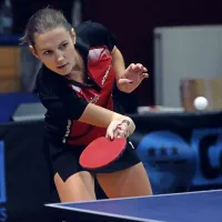 Izolska dekleta vodijo