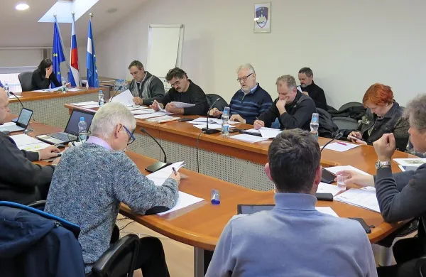 Prav vsi sedanji komenski občinski svetniki se potegujejo za nov 
mandat. 