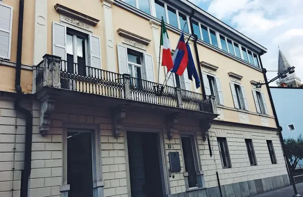 Grožnje zaradi sinove kandidature