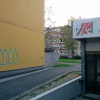 Vandali popisali fasade blokov