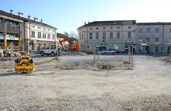Bo trg parkiri&scaron;če ali dnevna soba mesta?