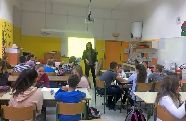 Zavod Nomed je v sodelovanju z OŠ Dragomirja Benčiča-Brkina 
Hrpelje in Občino Hrpelje-Kozina izvedel neformalno izobraževanje s področja novinarstva.